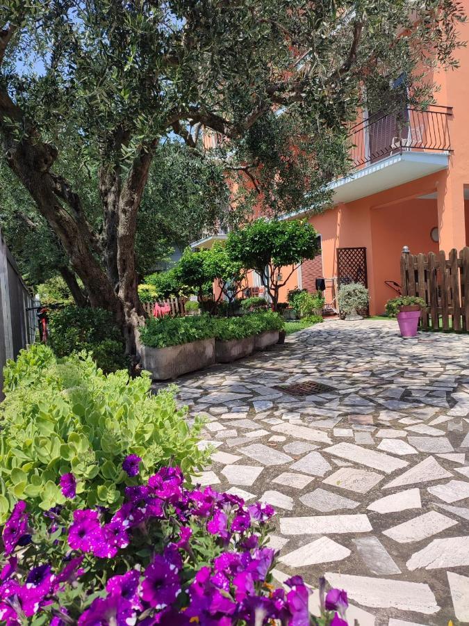 Albergo Villa Mimosa Torbole Sul Garda Zewnętrze zdjęcie