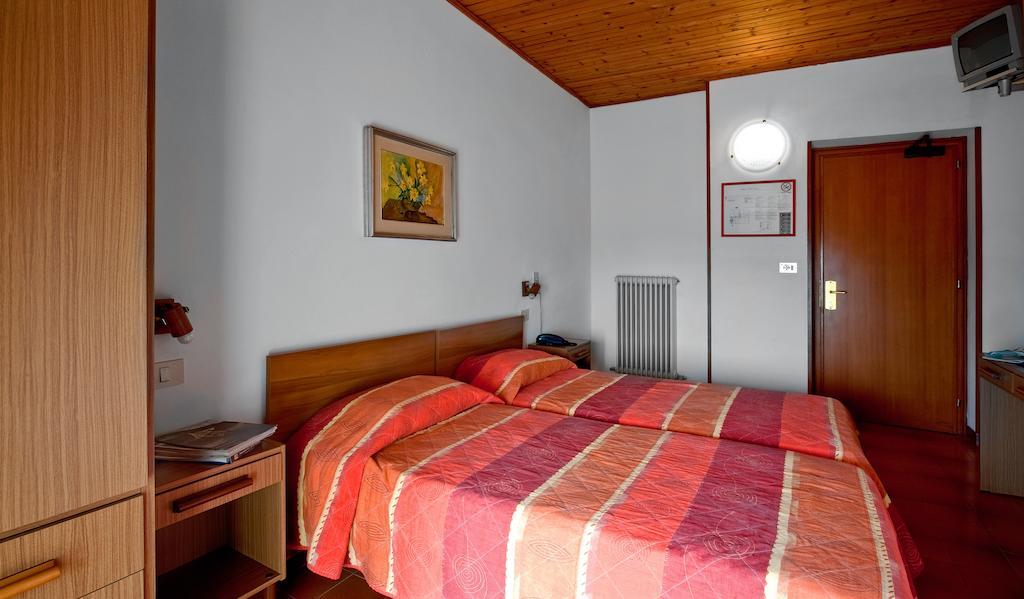 Albergo Villa Mimosa Torbole Sul Garda Pokój zdjęcie