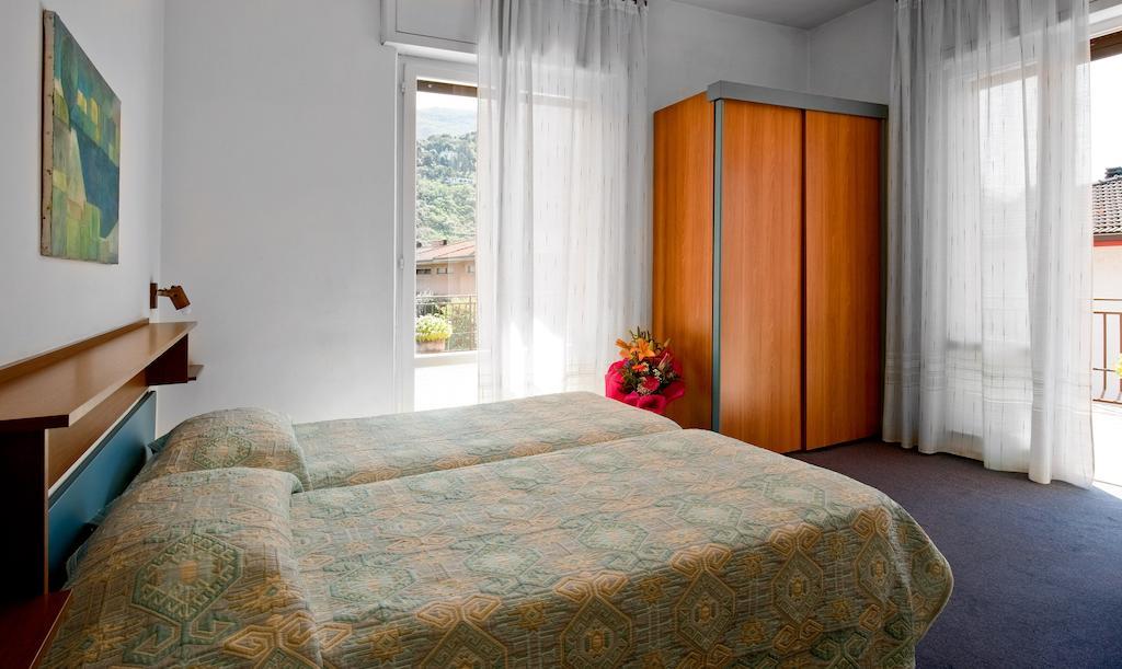 Albergo Villa Mimosa Torbole Sul Garda Zewnętrze zdjęcie