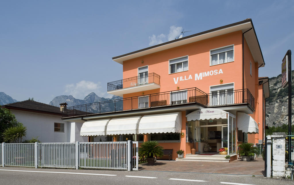 Albergo Villa Mimosa Torbole Sul Garda Zewnętrze zdjęcie